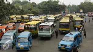20151105-Terminal-Bus-Jakarta-Yoppy-Renato